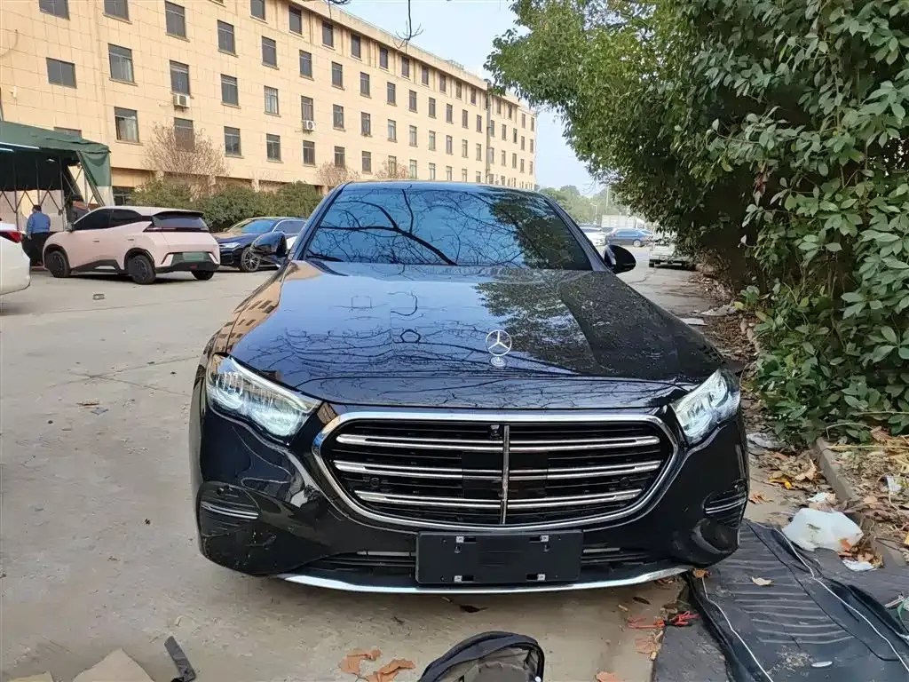 Mercedes-Benz E-Class 2025 из CN, фото 2