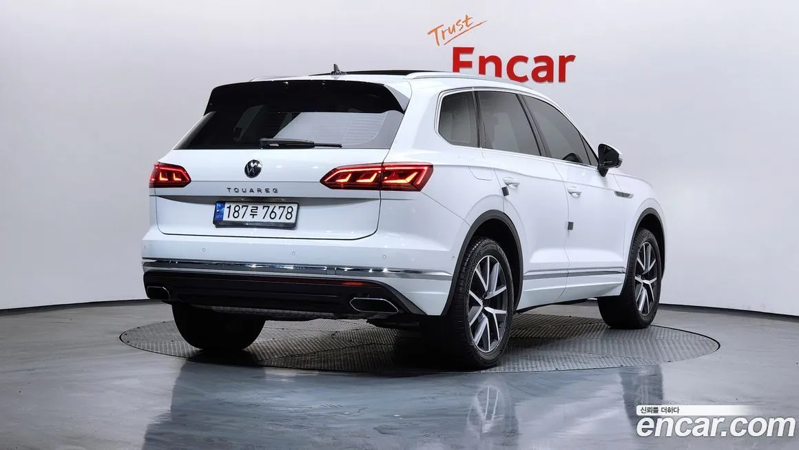 Volkswagen Touareg 2023 из KR, фото 2