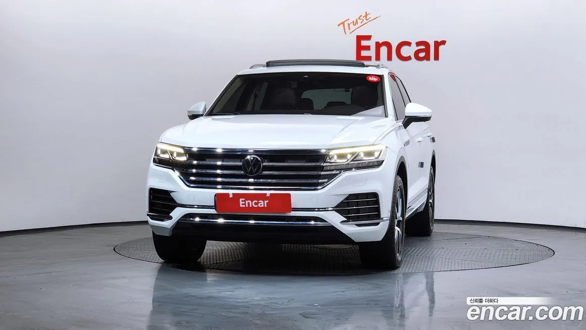 Volkswagen Touareg 2023 из KR, фото 3