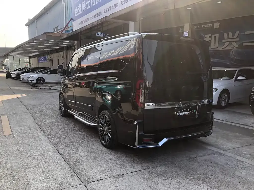 Ford Tourneo 2024 из CN, фото 10