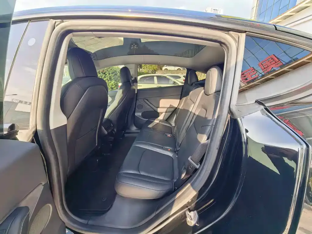 Tesla Model Y 2022 из CN, фото 8