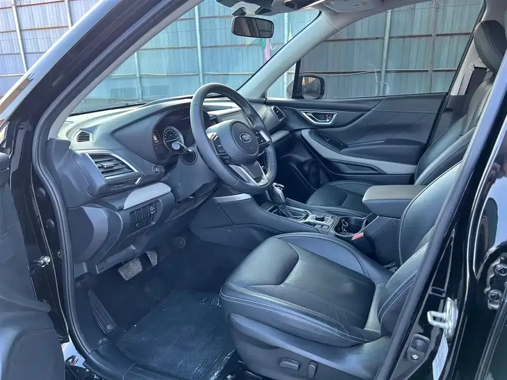 Subaru Forester 2022 из CN, фото 4