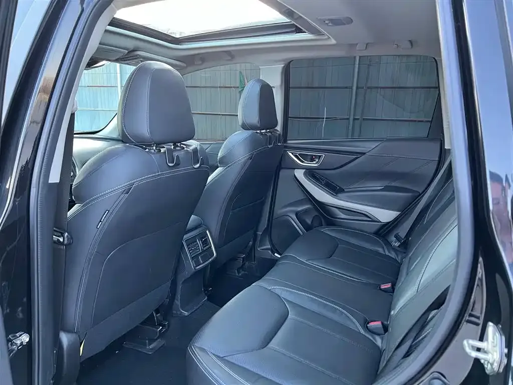 Subaru Forester 2022 из CN, фото 3