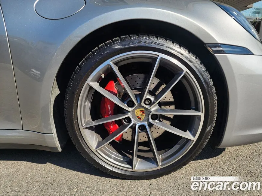 Porsche 911 2021 из KR, фото 8