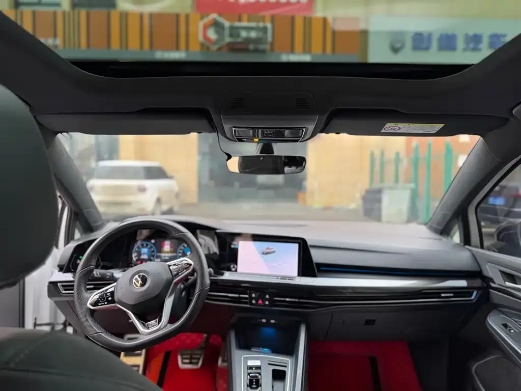 Volkswagen Golf 2023 из CN, фото 6