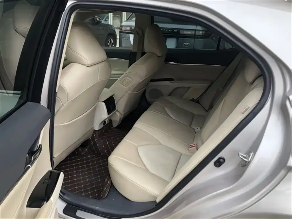 Toyota Camry 2022 из CN, фото 2