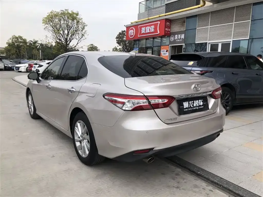Toyota Camry 2022 из CN, фото 7
