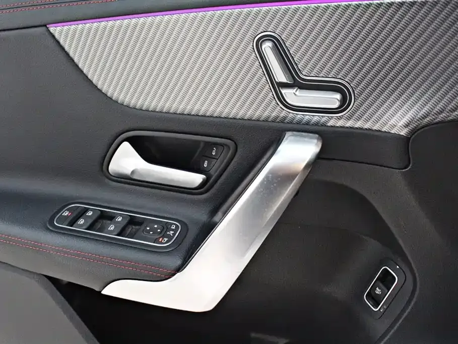 Mercedes-Benz A-Class 2023 из CN, фото 7