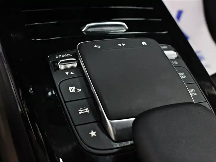 Mercedes-Benz A-Class 2023 из CN, фото 3