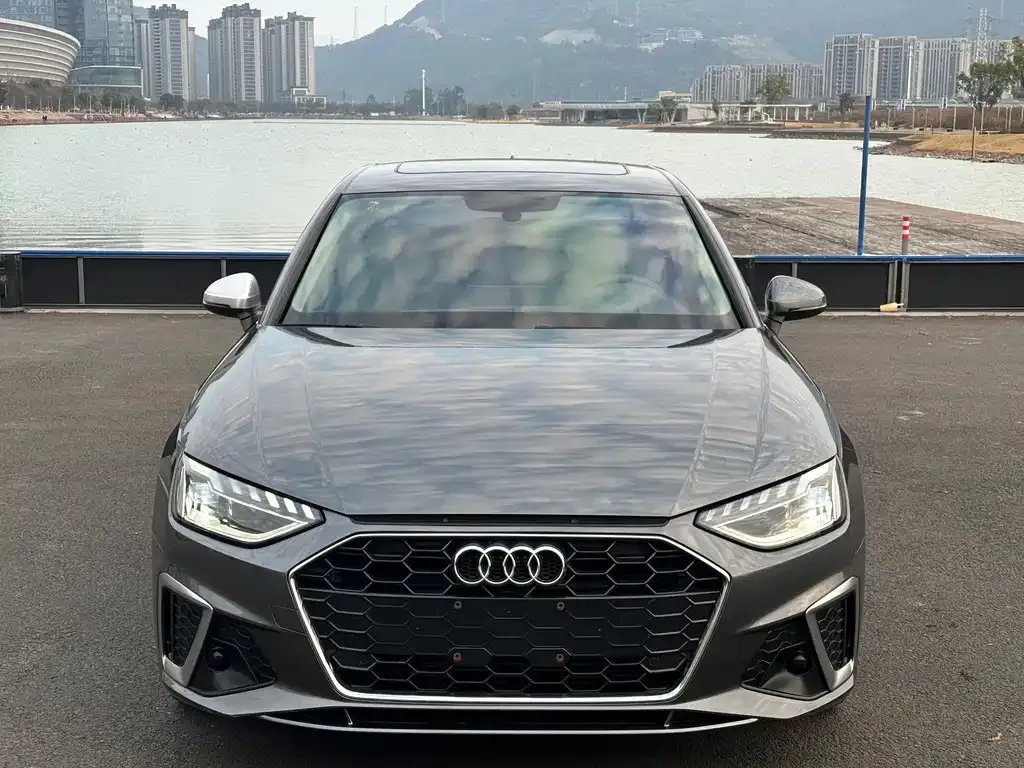 Audi A4L 2021 из CN, фото 7