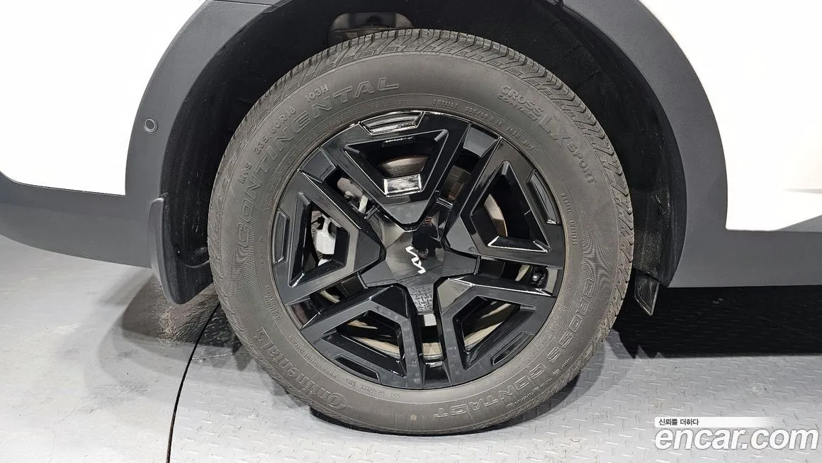 Kia Sorento — фото 7