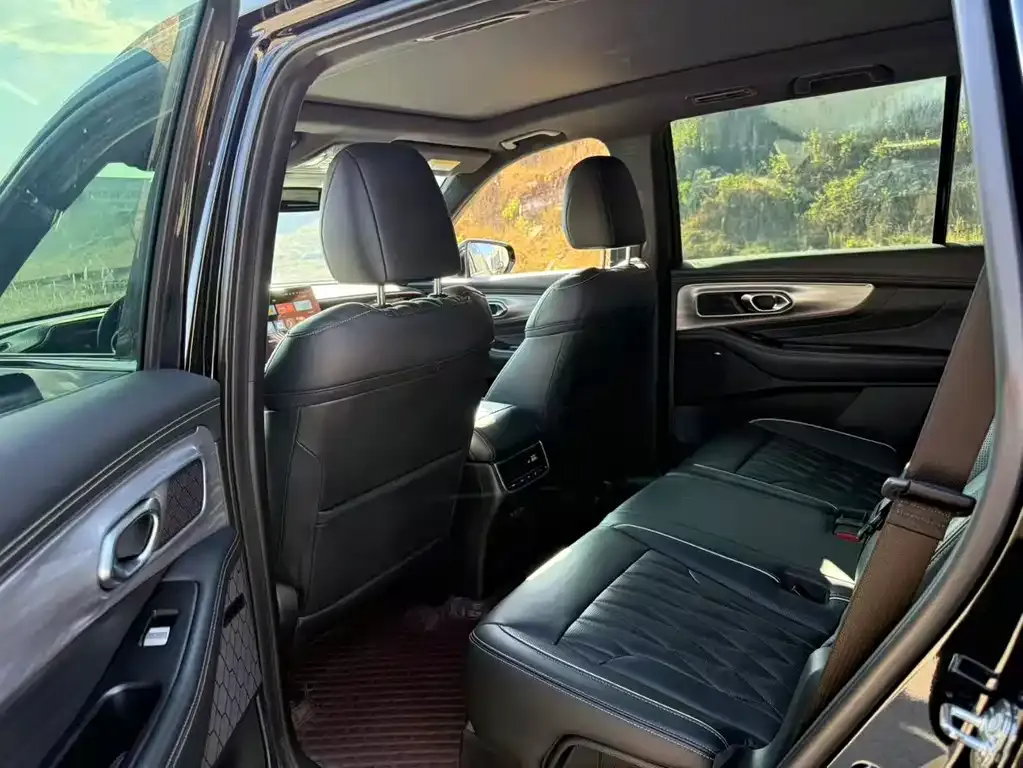 GAC Motor Trumpchi GS8 — фото 3