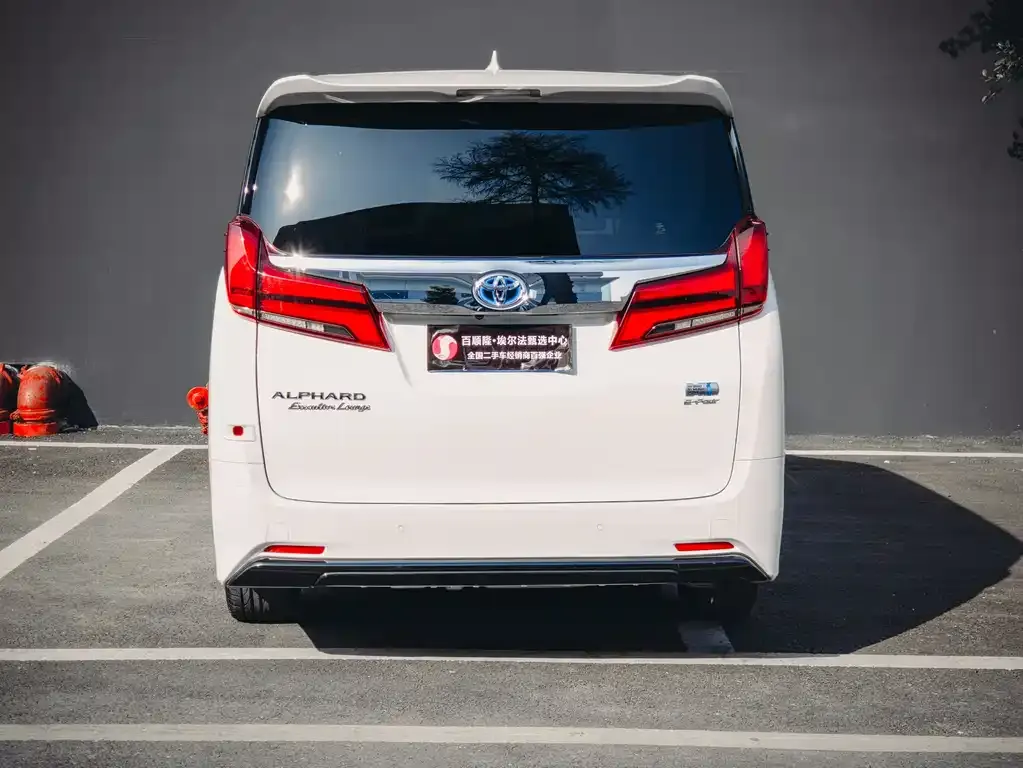Toyota Alphard 2021 из CN, фото 10