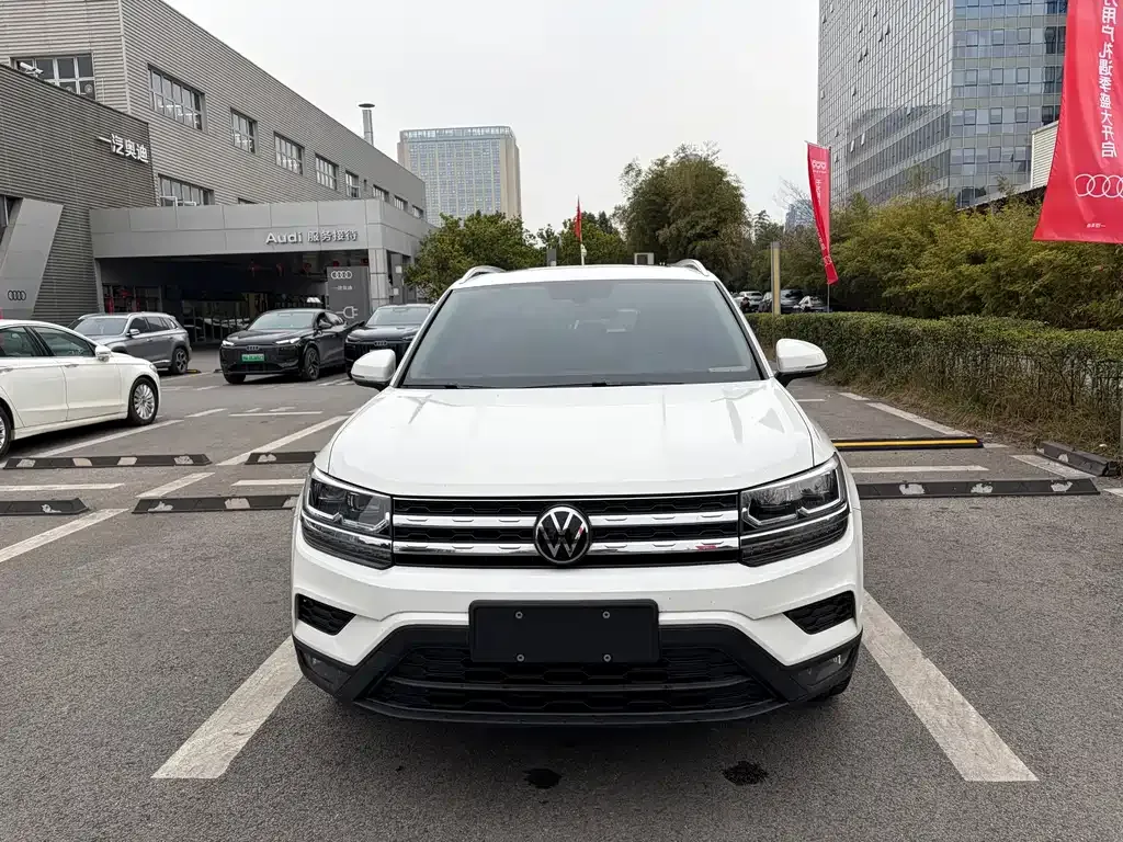 Volkswagen Tharu 2022 из CN, фото 5
