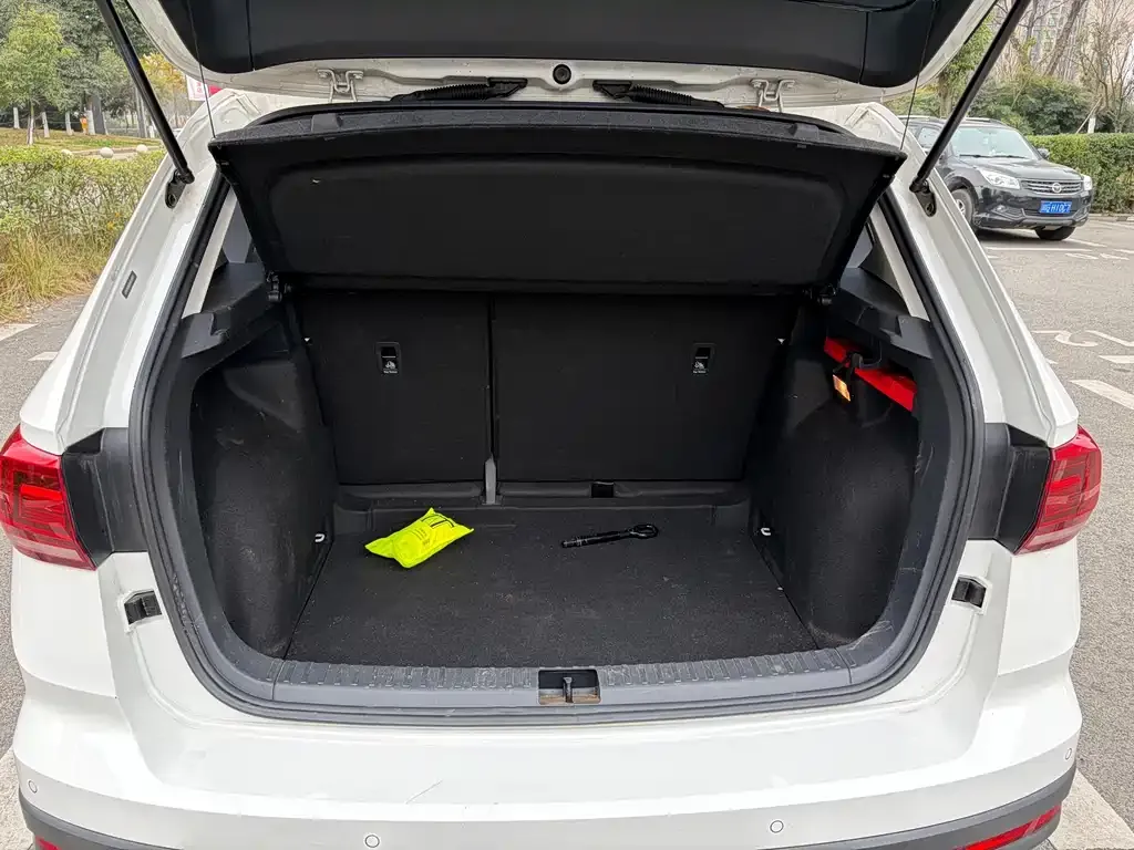 Volkswagen Tharu 2022 из CN, фото 6