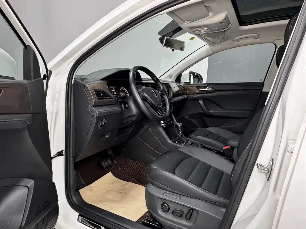 Volkswagen Tharu 2022 из CN, фото 10