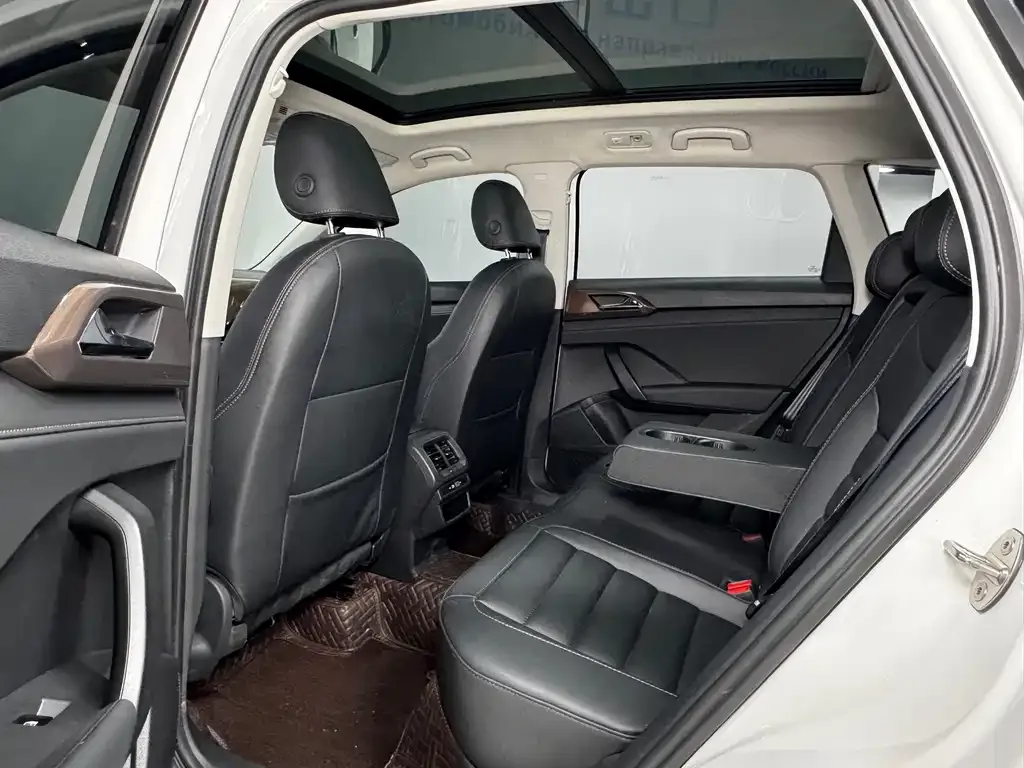 Volkswagen Tharu 2022 из CN, фото 4