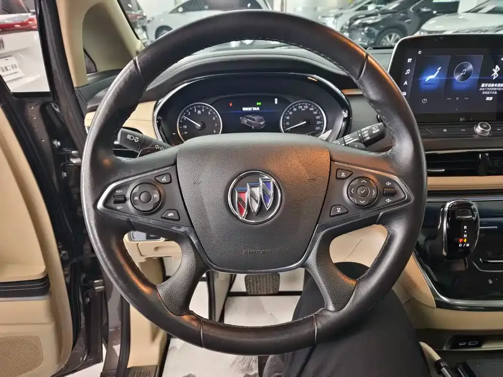 Buick GL8 2024 из CN, фото 9