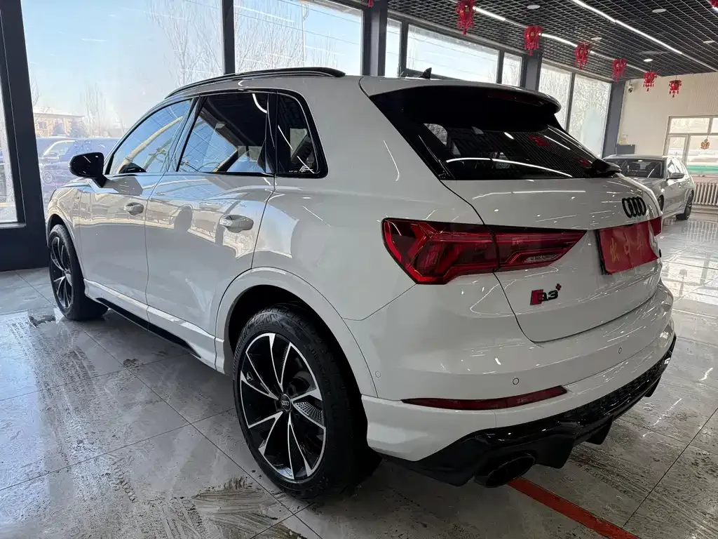 Audi Q3 — фото 6