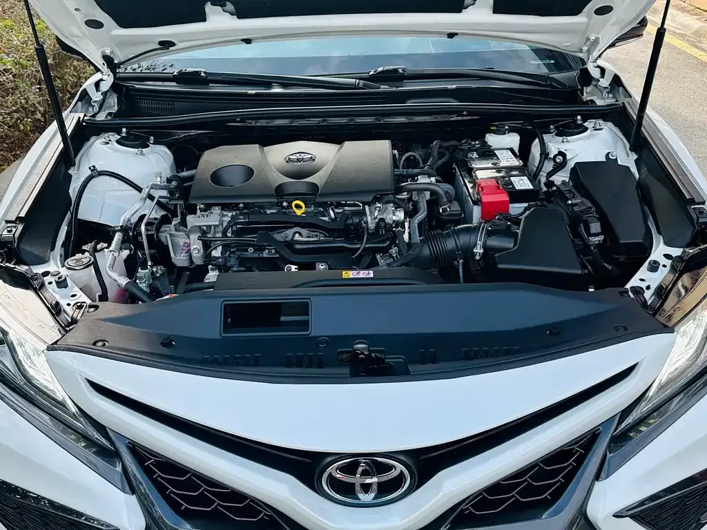 Toyota Camry 2023 из CN, фото 5