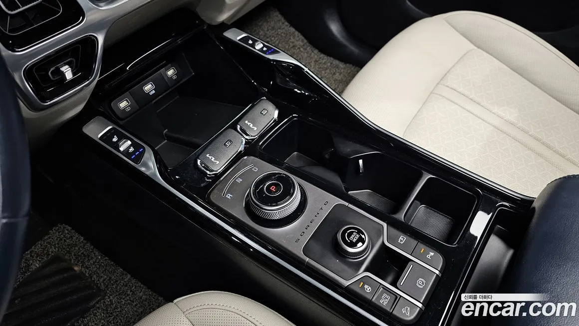 Kia Sorento — фото 7
