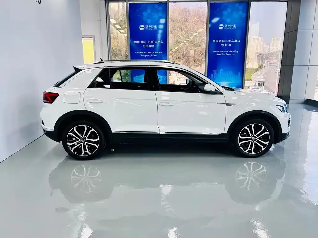Volkswagen T-Roc — фото 3