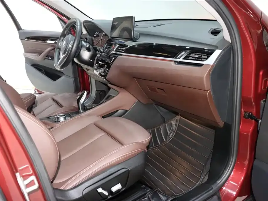 BMW X1 2021 из CN, фото 8