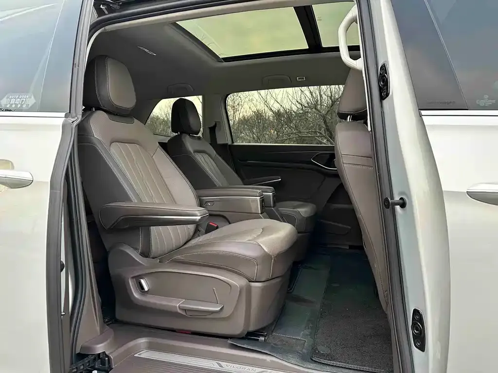 Volkswagen Viloran 2023 из CN, фото 10