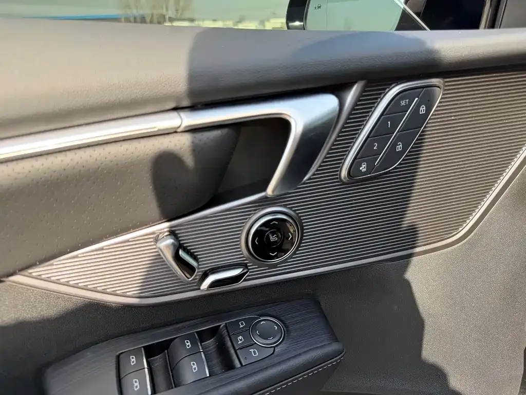 Buick LaCrosse 2025 из CN, фото 6