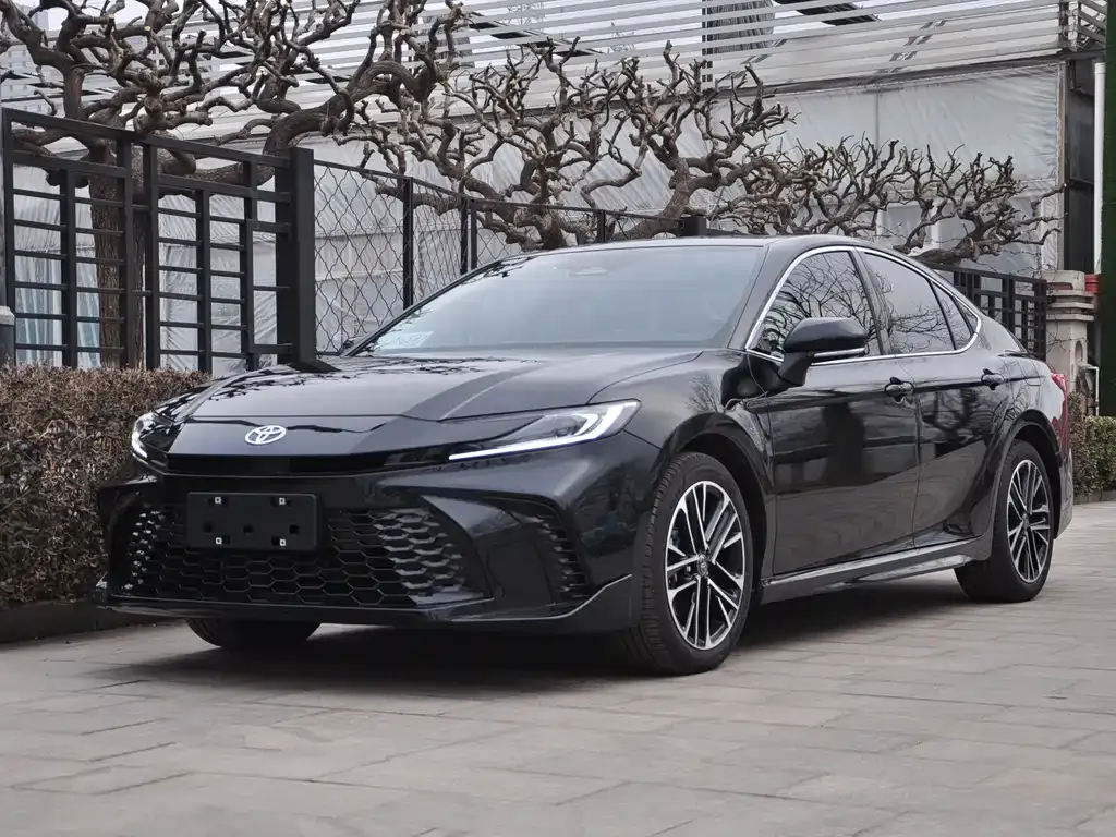 Toyota Camry 2025 из CN, фото 1