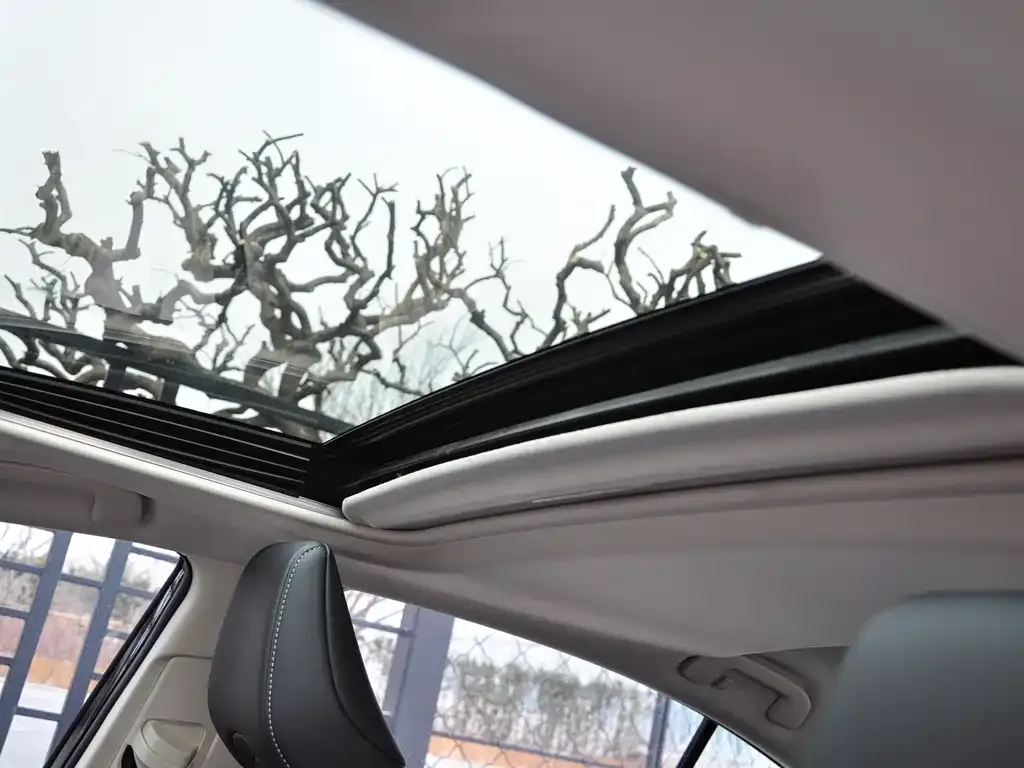 Toyota Camry 2025 из CN, фото 2