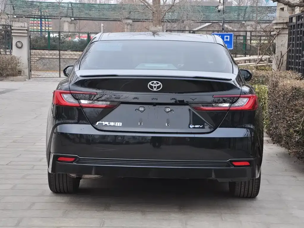 Toyota Camry 2025 из CN, фото 8