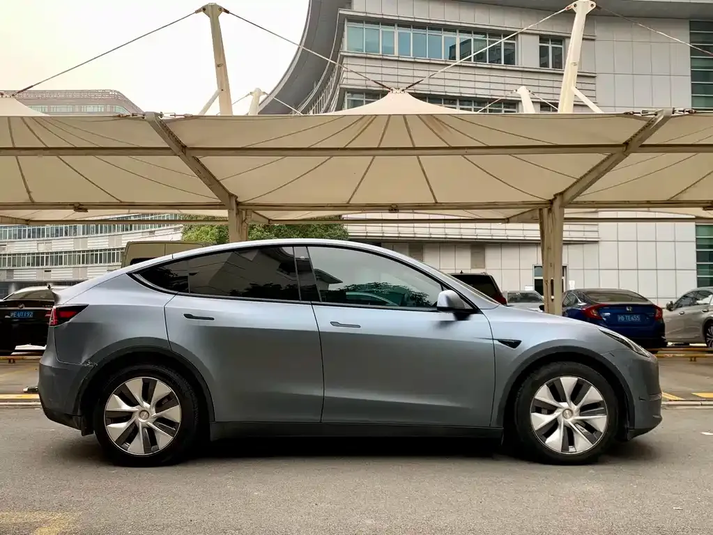 Tesla Model Y 2023 из CN, фото 6