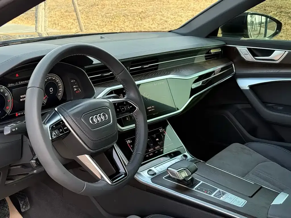 Audi A6L — фото 5