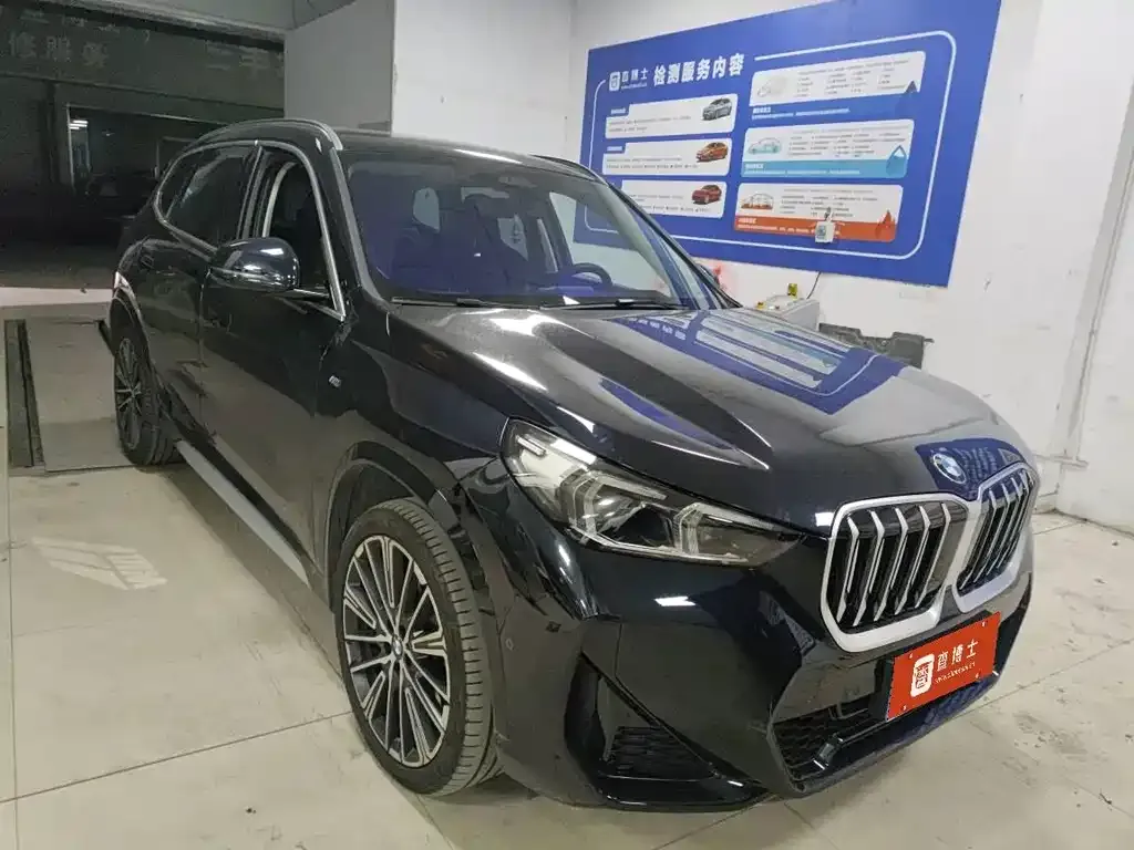 BMW X1 — фото 1