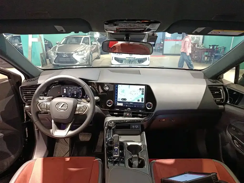 Lexus NX 2025 из CN, фото 3