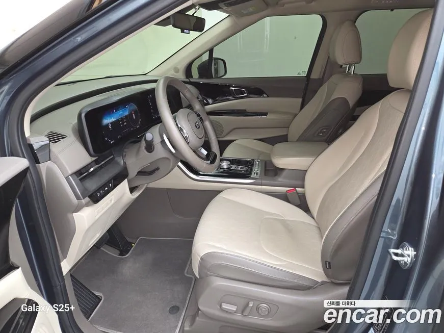 Kia Carnival — фото 10