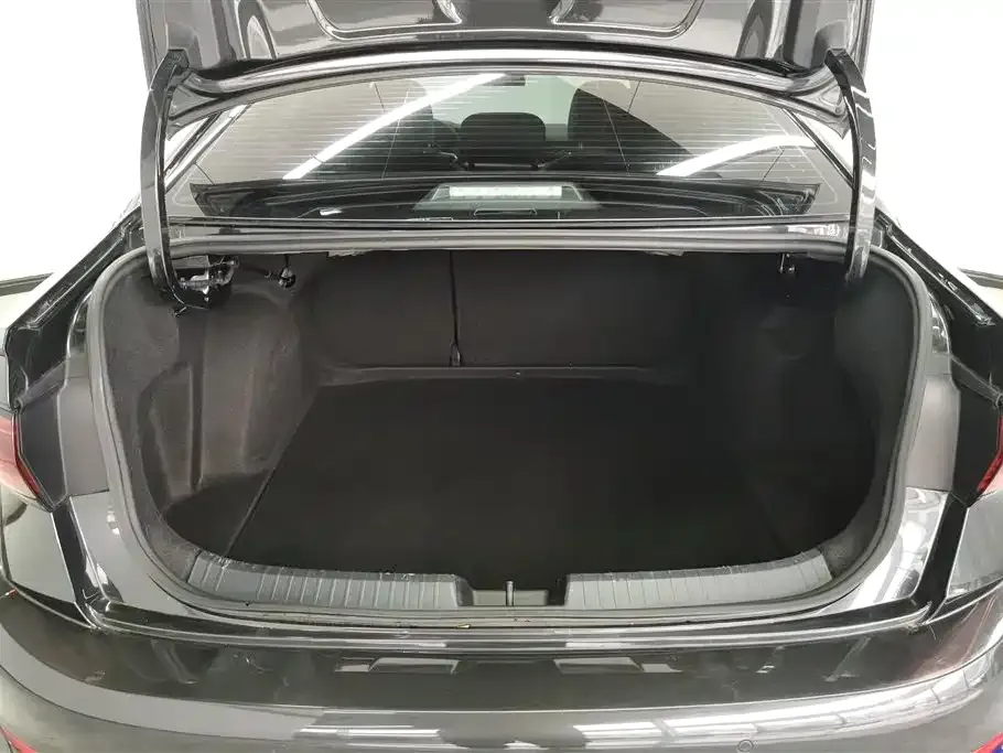 Volkswagen Sagitar 2023 из CN, фото 5