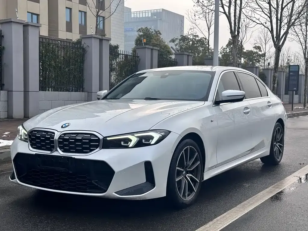 BMW 3 Series 2023 из CN, фото 1