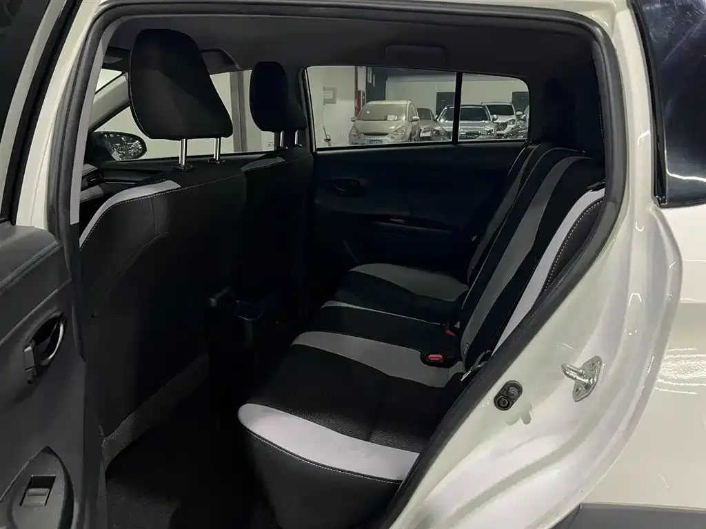Toyota Yaris L 2022 из CN, фото 5