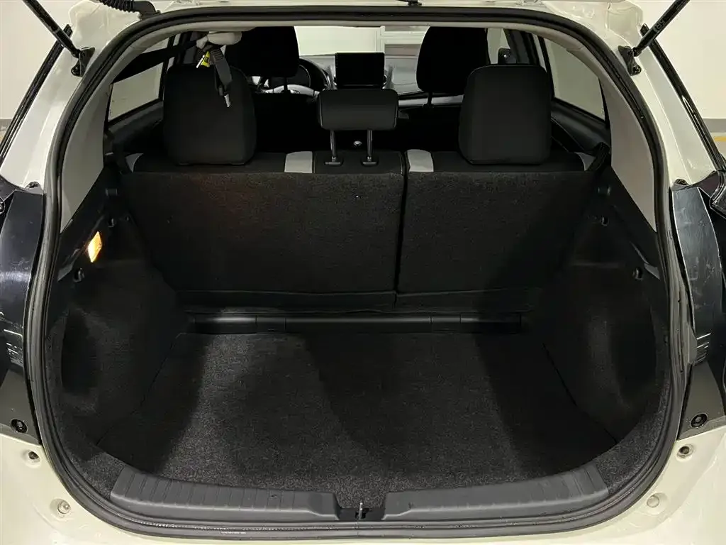 Toyota Yaris L 2022 из CN, фото 2