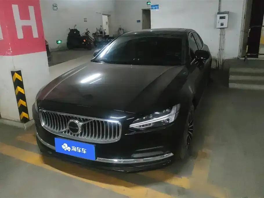 Volvo S90 2023 из CN, фото 1