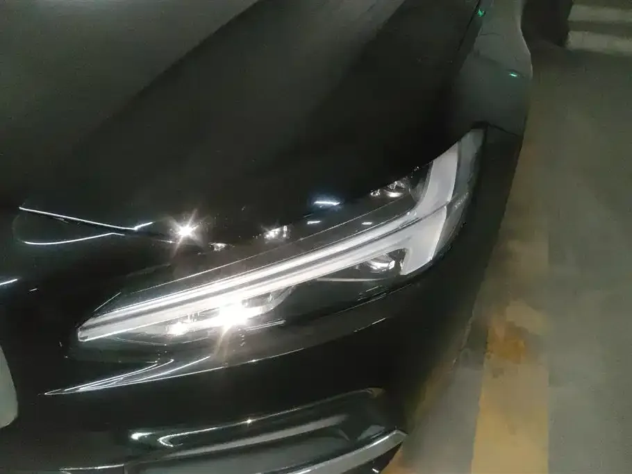 Volvo S90 2023 из CN, фото 8