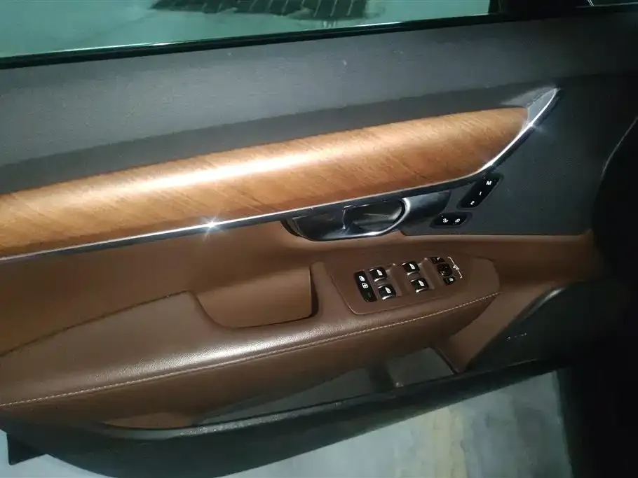 Volvo S90 2023 из CN, фото 2