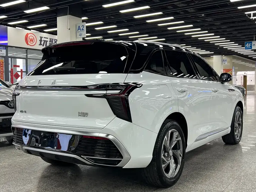 Hongqi HS3 PHEV 2024 из CN, фото 4
