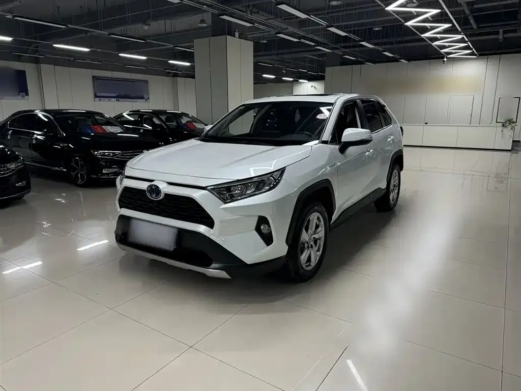 Toyota RAV4 2021 из CN, фото 1