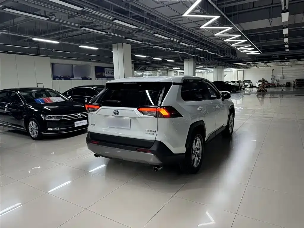 Toyota RAV4 2021 из CN, фото 10