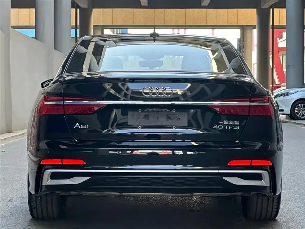 Audi A6L 2023 из CN, фото 3