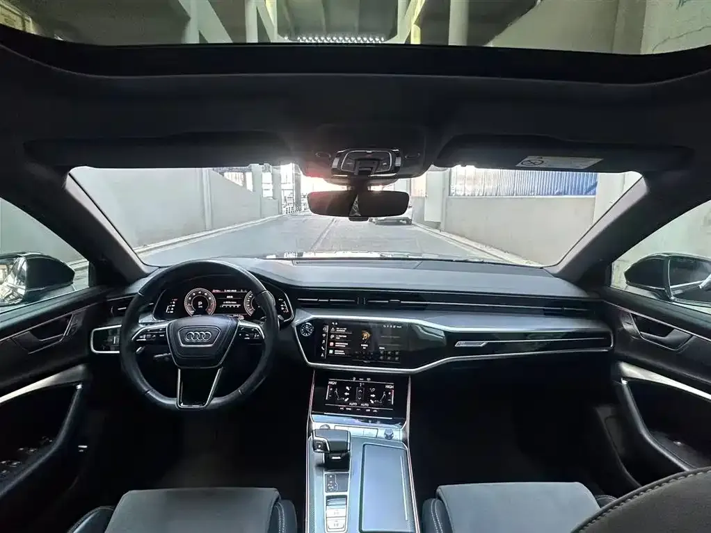 Audi A6L 2023 из CN, фото 4