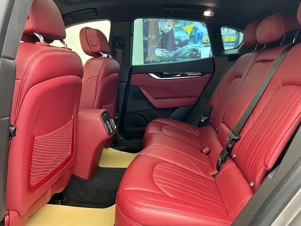 Maserati Levante 2021 из CN, фото 10